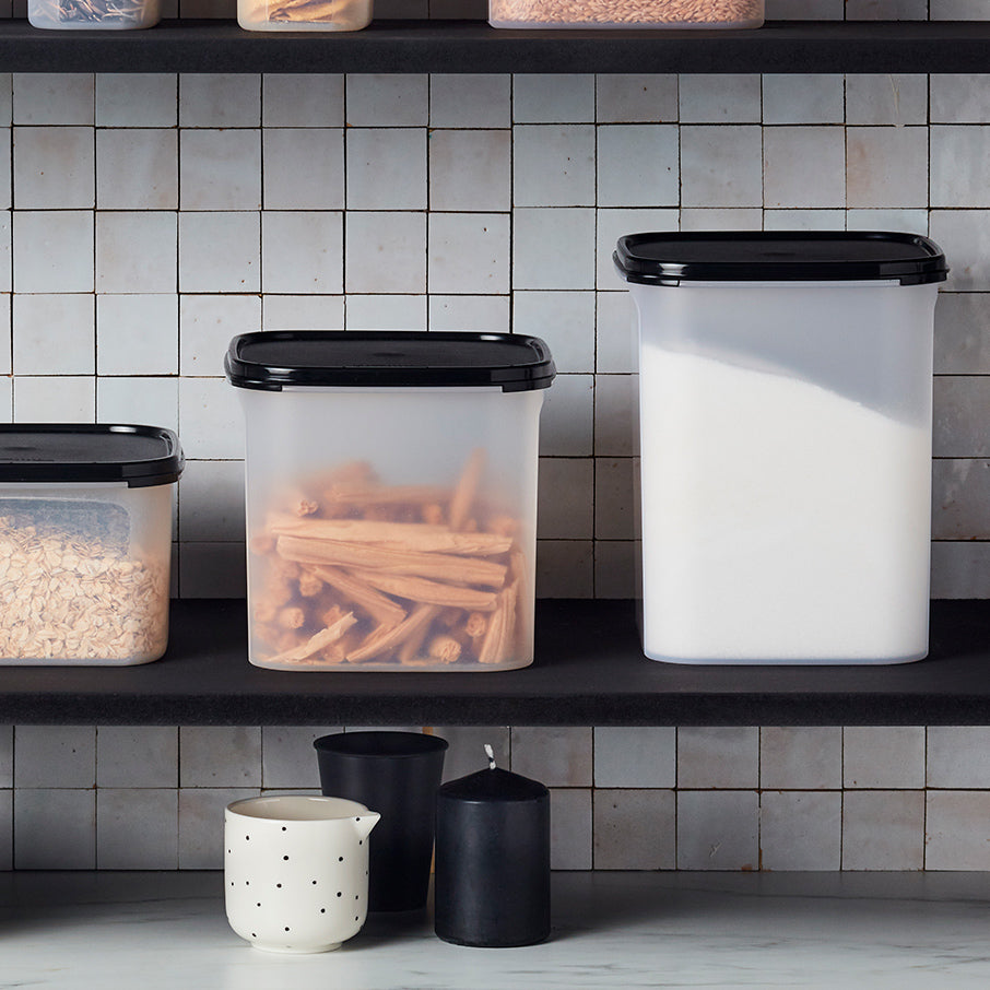 Tupperware? Modular Mates? Square 4 | Food Storage Container 23-cup / 5.5 L - Image 3